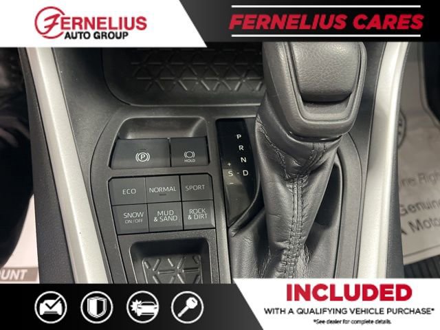 Used 2022 Toyota RAV4 LE image 33