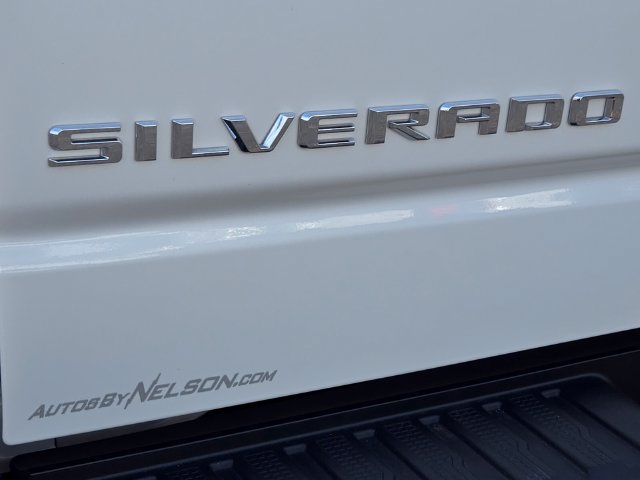 Used 2023 Chevrolet Silverado 1500 High Country w/ Technology Package AWD/4WD image 17