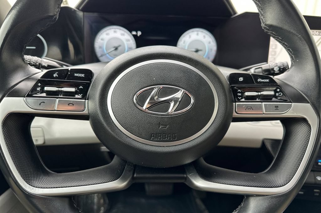 Used 2023 Hyundai Elantra Limited FWD image 26