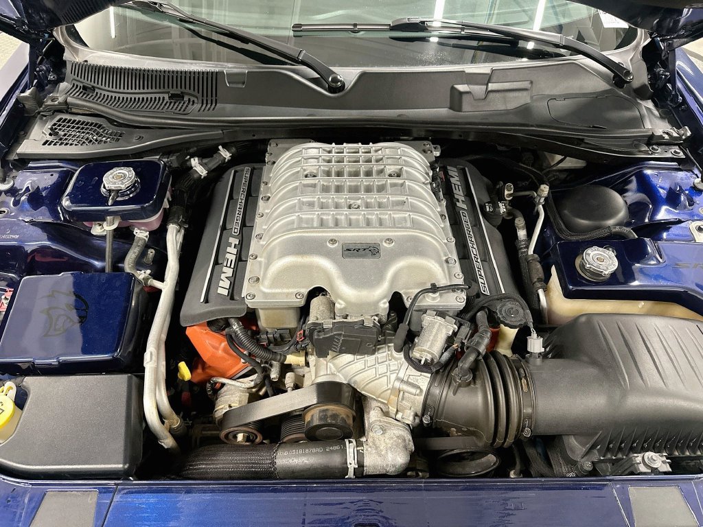Used 2017 Dodge Challenger SRT Hellcat RWD image 30
