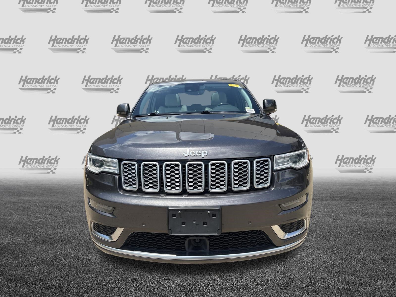 Used 2018 Jeep Grand Cherokee Summit AWD/4WD image 3