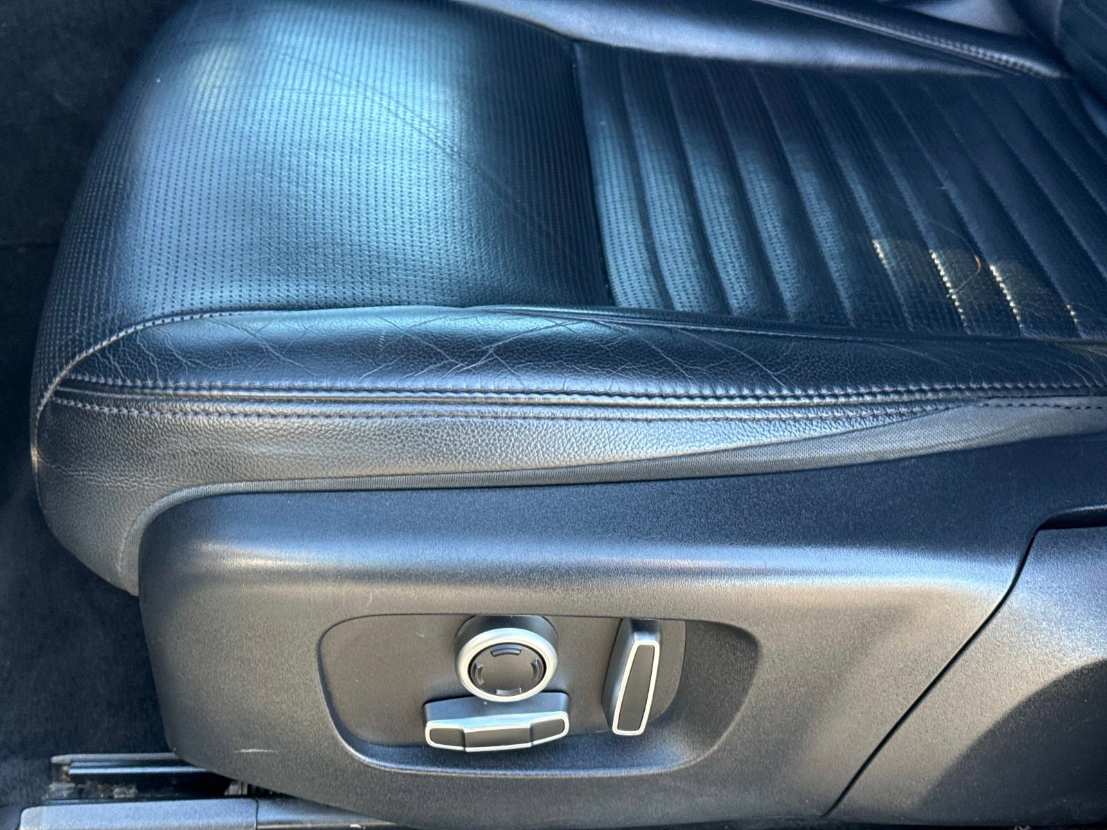 Used 2021 Land Rover Discovery Sport S image 22