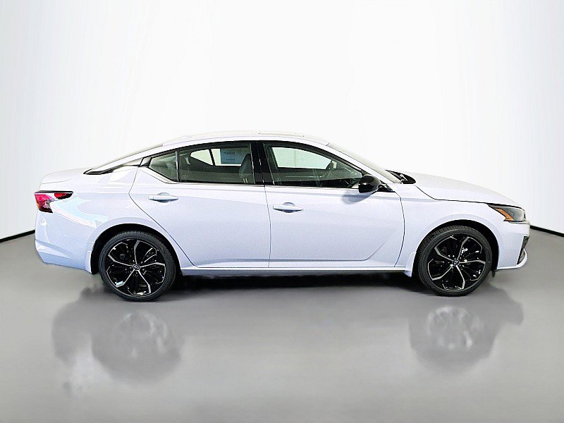 New 2025 Nissan Altima 2.5 SR w/ SR Premium Package image 8