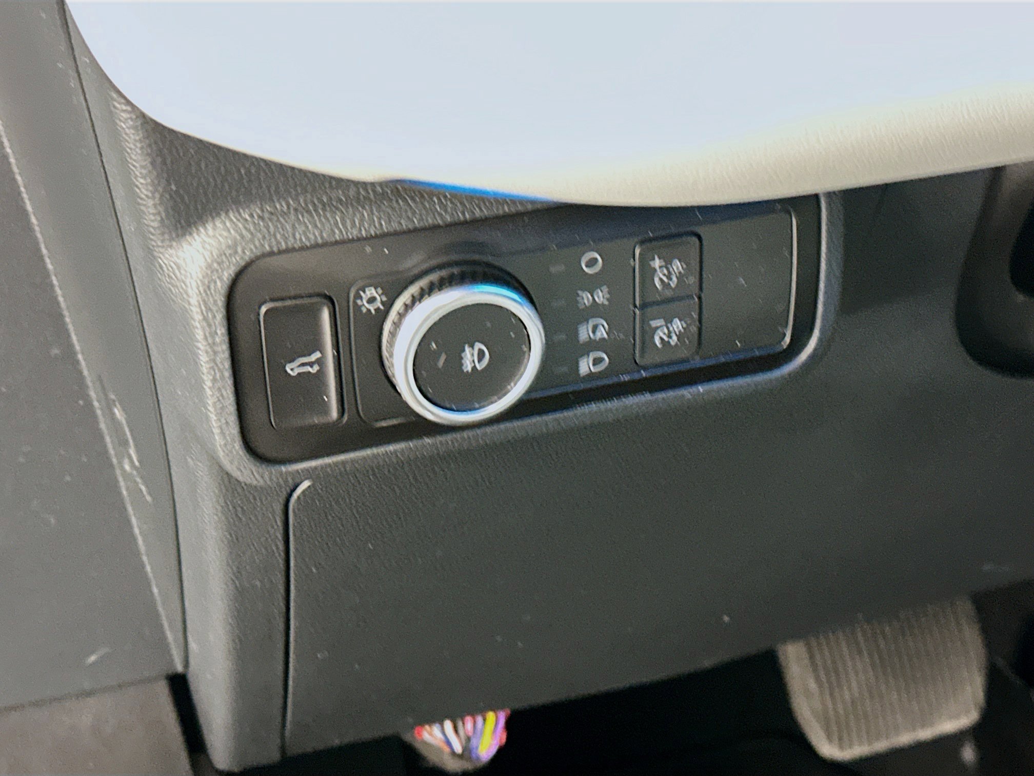 Used 2025 Ford Explorer Platinum w/ LUX Leather Package image 17