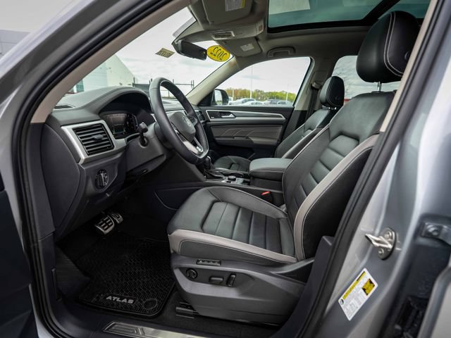 Used 2022 Volkswagen Atlas SEL Premium AWD/4WD image 16