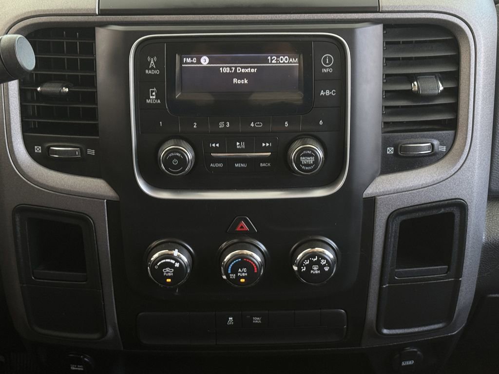 Used 2018 RAM 2500 Tradesman w/ Chrome Appearance Group AWD/4WD image 18