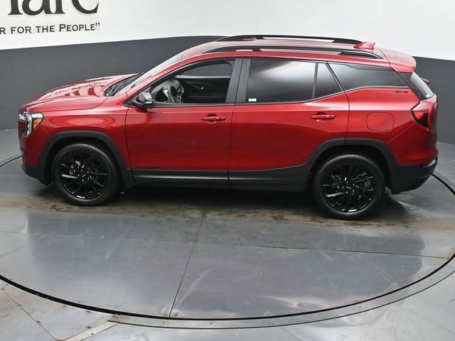Used 2023 GMC Terrain SLE w/ Driver Convenience Package image 42