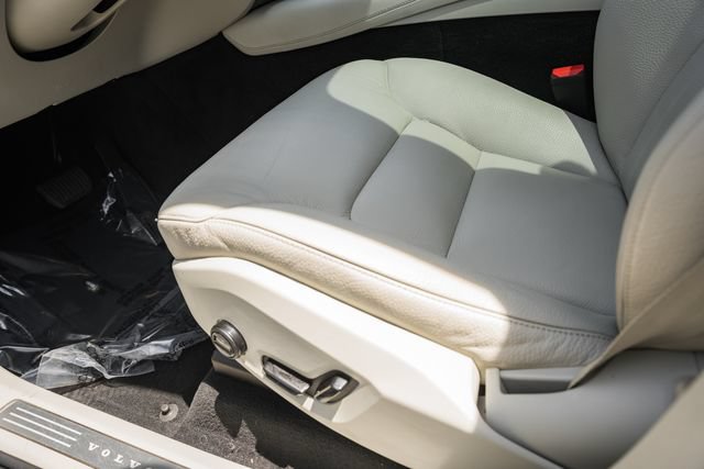 Certified 2024 Volvo XC90 B6 Plus w/ Protection Package Premier AWD/4WD image 35