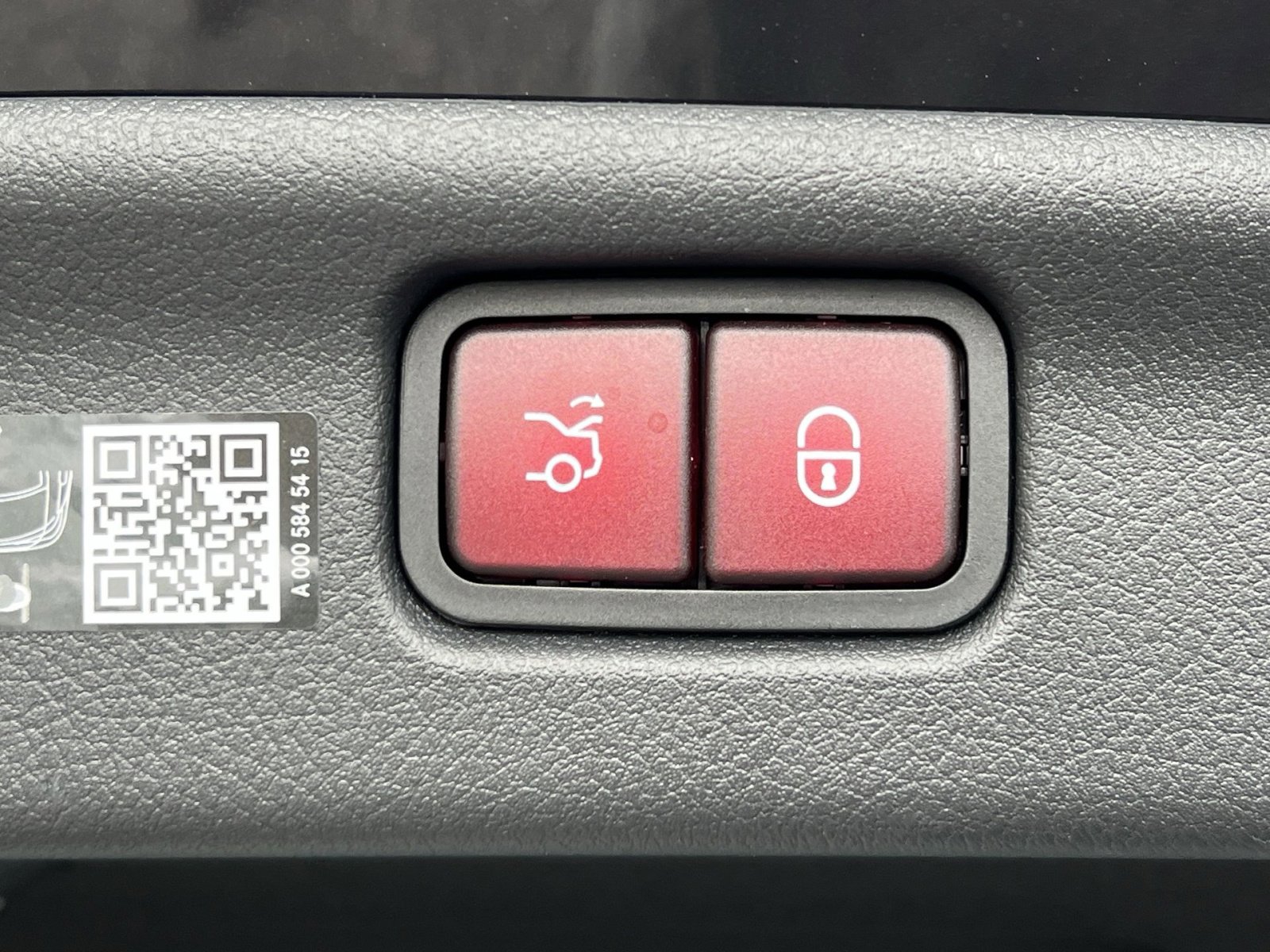 New 2026 Mercedes-Benz C 300 4MATIC Sedan image 25