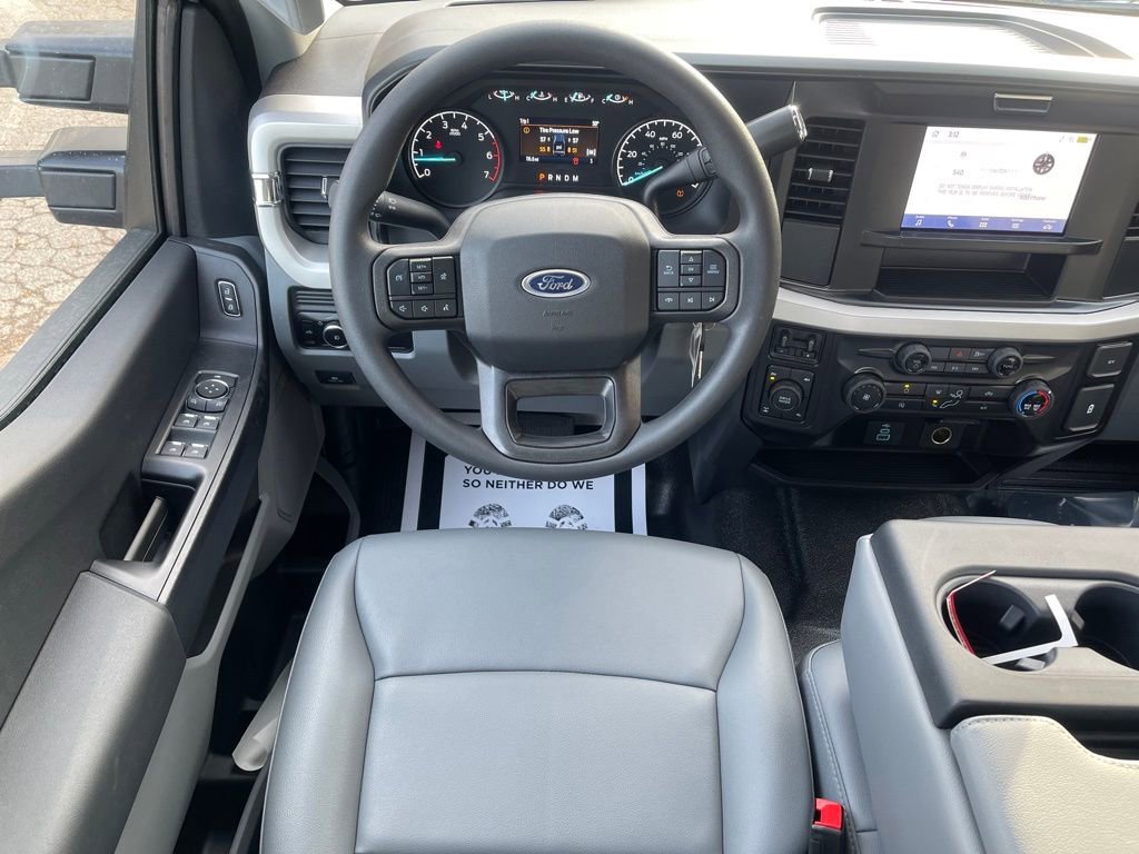 New 2026 Ford F250 XL w/ XL Chrome Package image 6