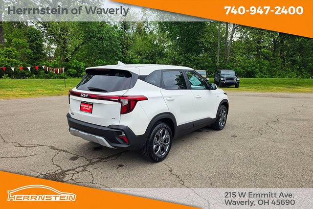 Used 2024 Kia Seltos LX AWD/4WD image 28