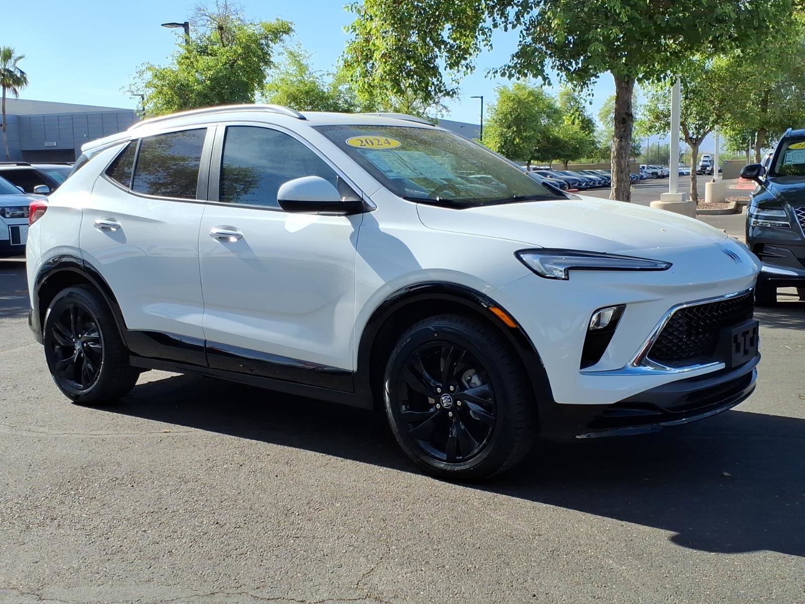 Used 2024 Buick Encore GX Sport Touring FWD image 7