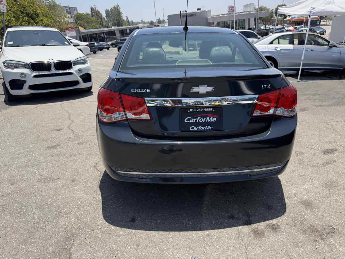 Used 2014 Chevrolet Cruze LTZ w/ RS Package FWD image 5