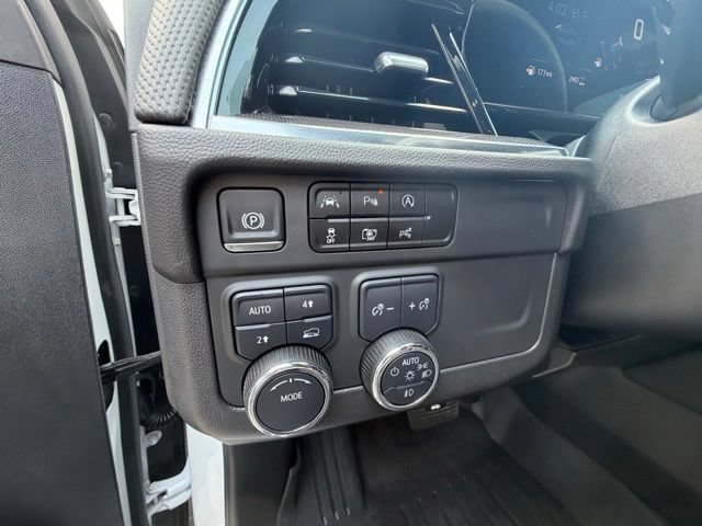 Used 2025 Chevrolet Tahoe RST w/ Comfort Package AWD/4WD image 10