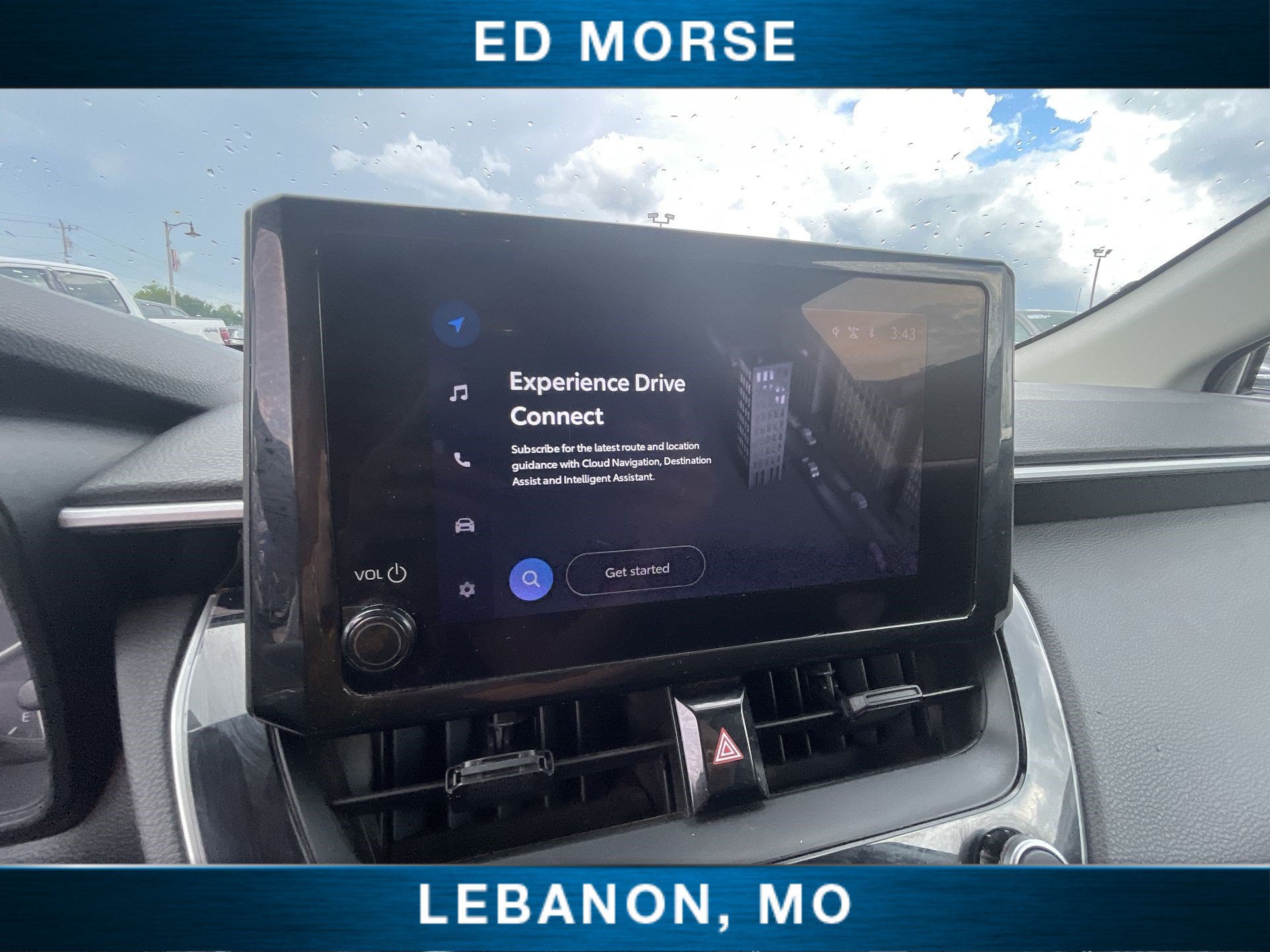 Used 2024 Toyota Corolla Cross LE w/ Moonroof Package FWD image 13