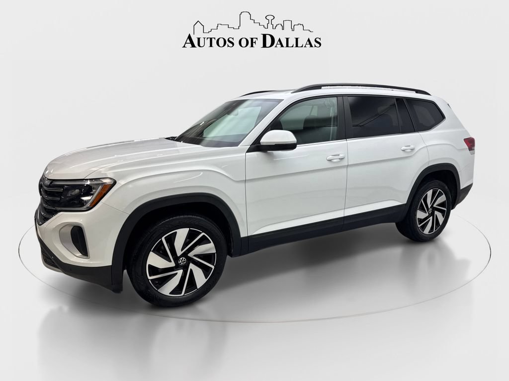 Used 2024 Volkswagen Atlas SE w/ Panoramic Sunroof Package FWD image 3