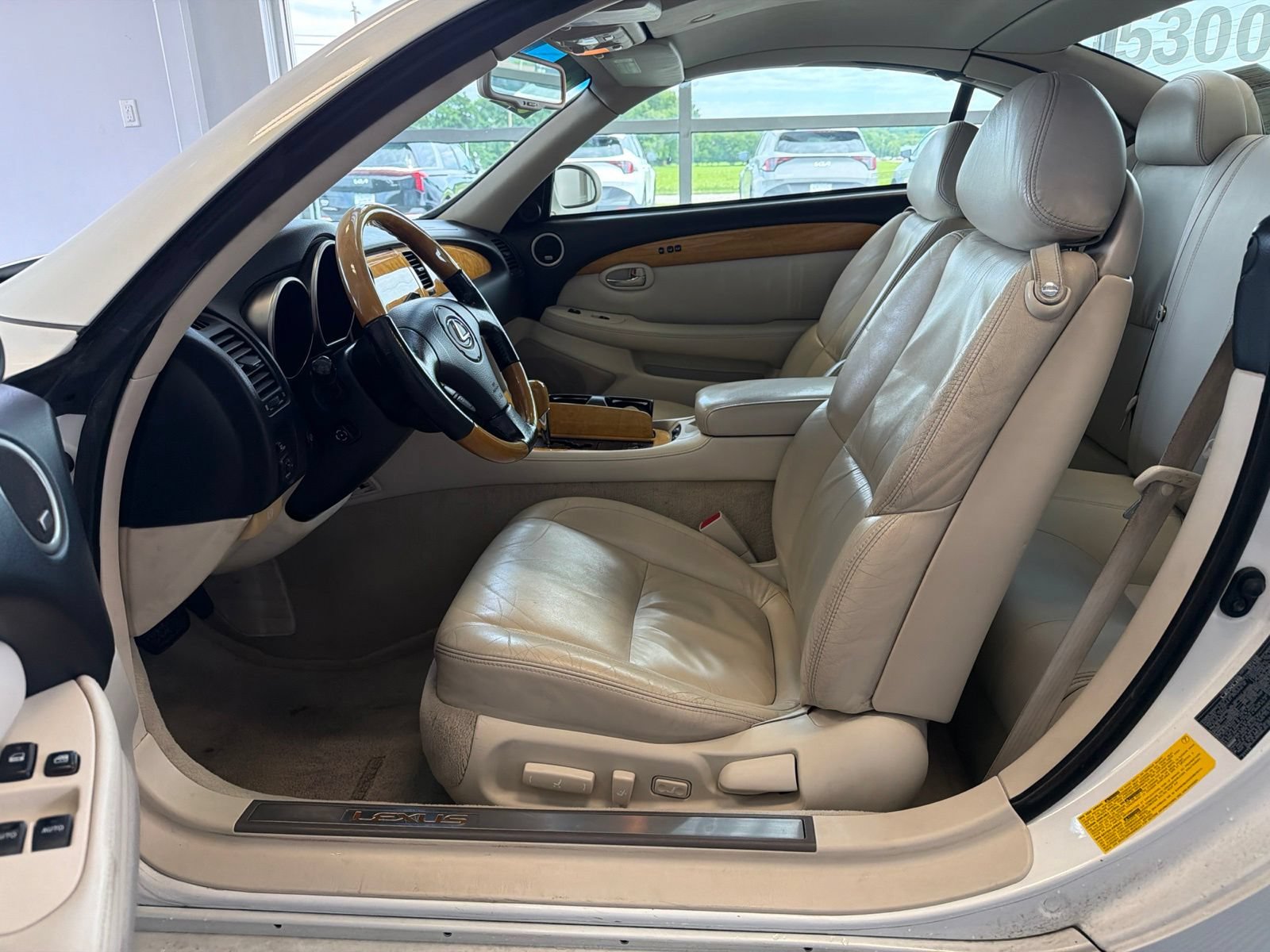 Used 2002 Lexus SC 430 Convertible RWD image 16