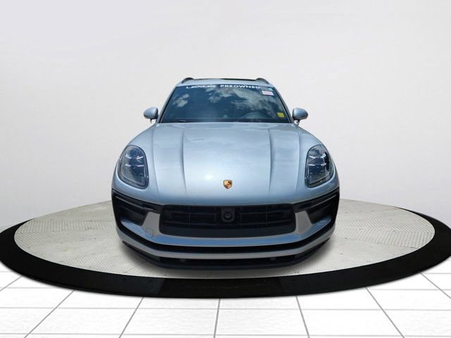 Used 2024 Porsche Macan AWD/4WD image 8