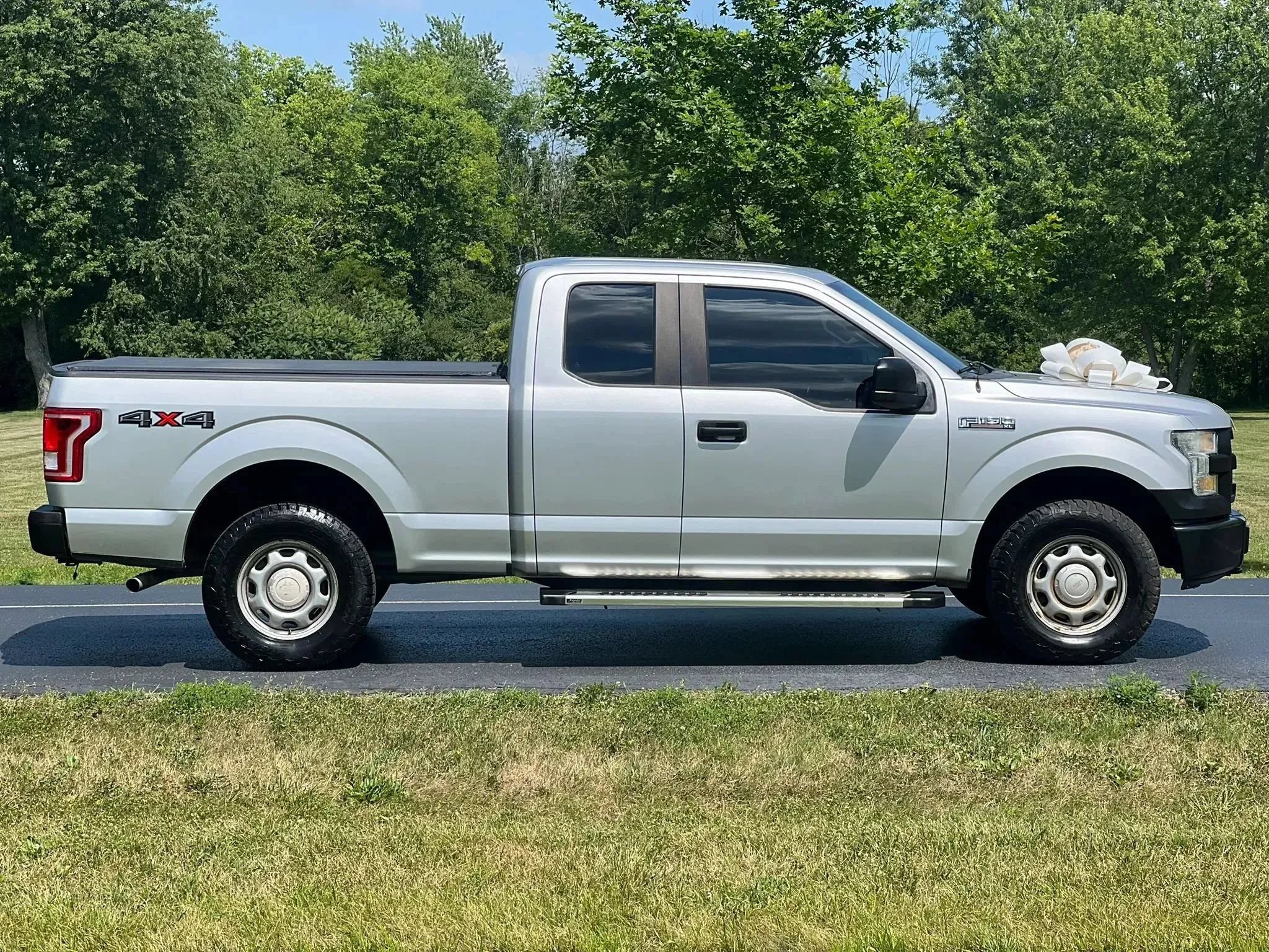 Used 2016 Ford F150 XL w/ Equipment Group 101A Mid AWD/4WD image 4