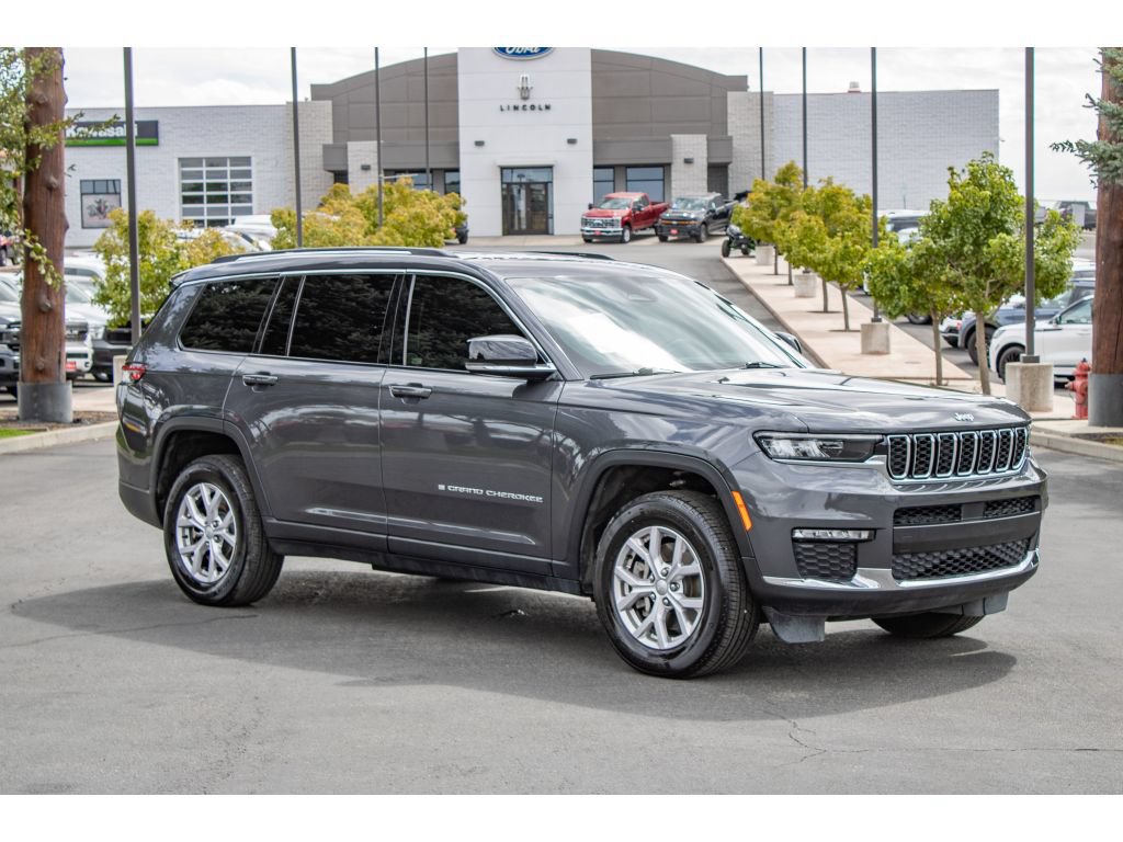Used 2022 Jeep Grand Cherokee L Limited w/ Trailer Tow Group (B) AWD/4WD image 2