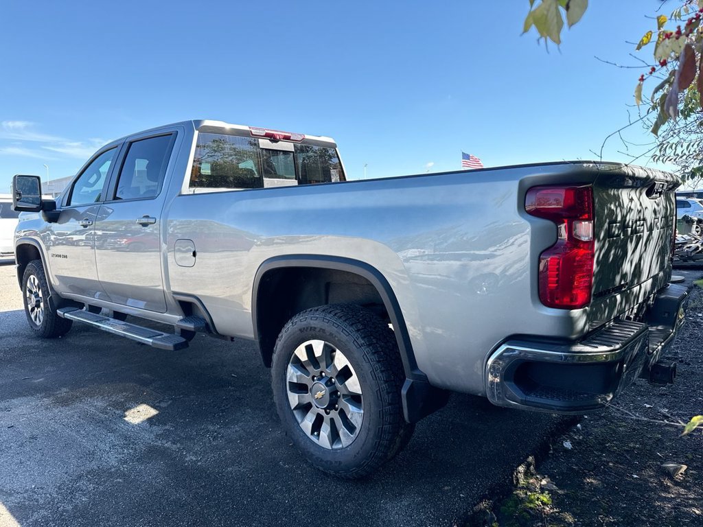 Used 2024 Chevrolet Silverado 2500 LT w/ All Star Edition AWD/4WD image 3