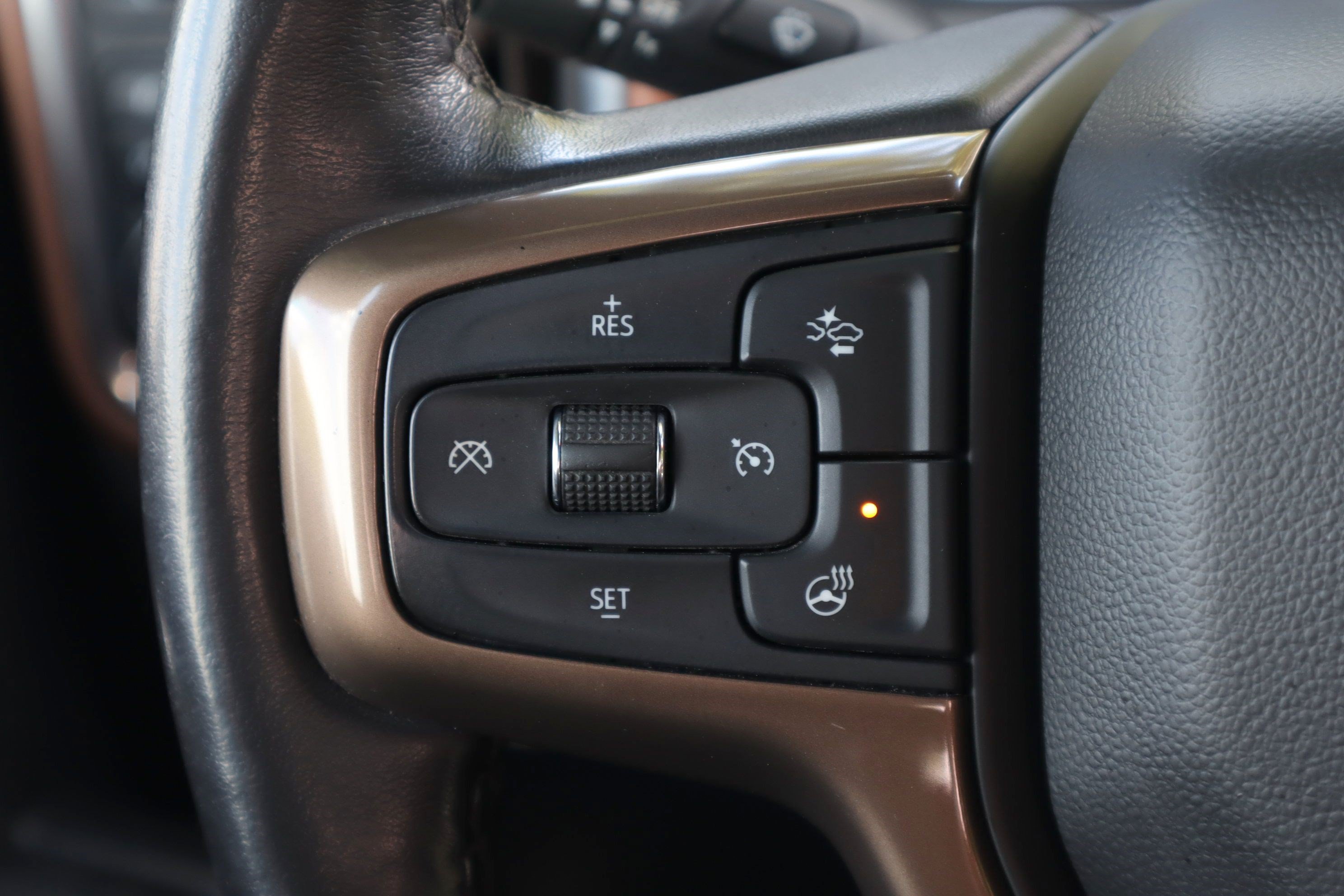 Used 2022 Chevrolet Silverado 3500 High Country AWD/4WD image 19