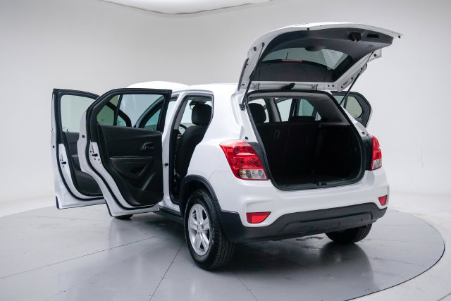 Used 2020 Chevrolet Trax LS w/ Tint and Cruise Package FWD image 19