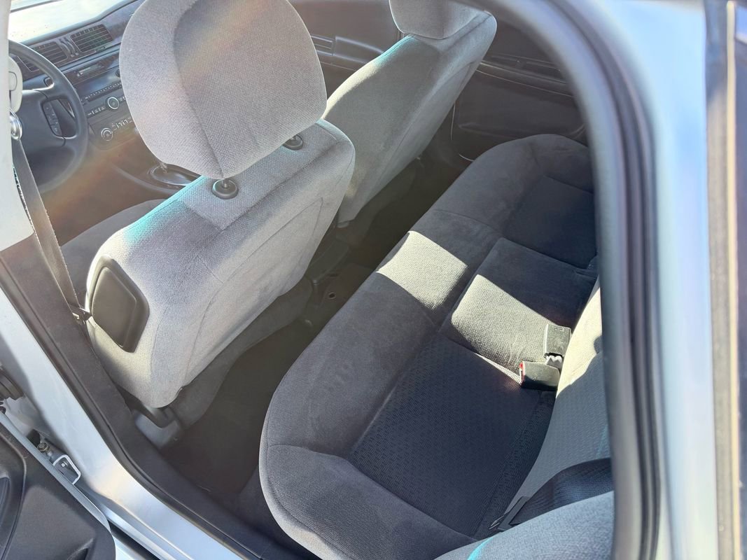 Used 2016 Chevrolet Impala LT image 13