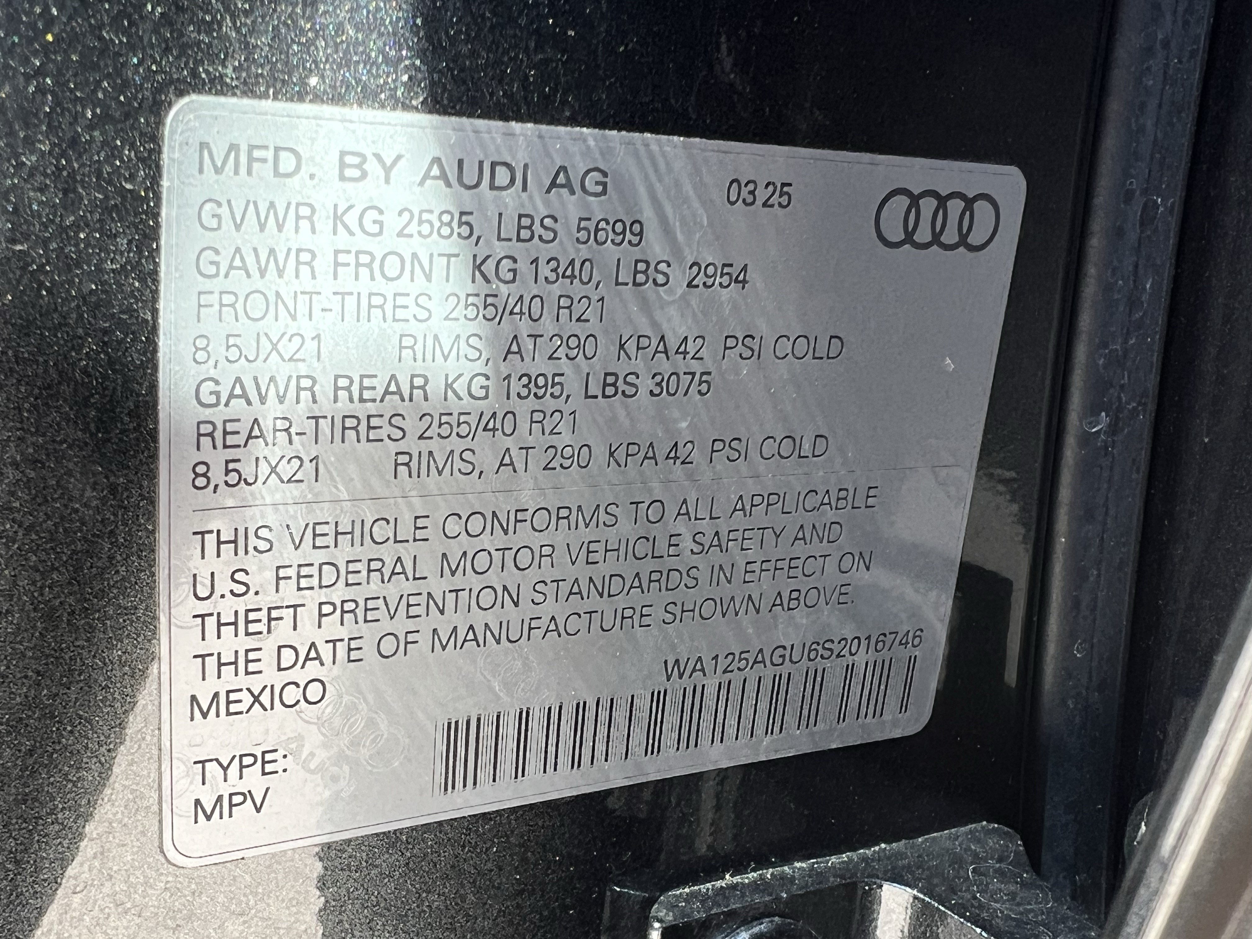 Used 2025 Audi SQ5 Premium Plus AWD/4WD image 37