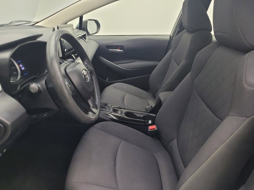 Used 2021 Toyota Corolla LE image 17