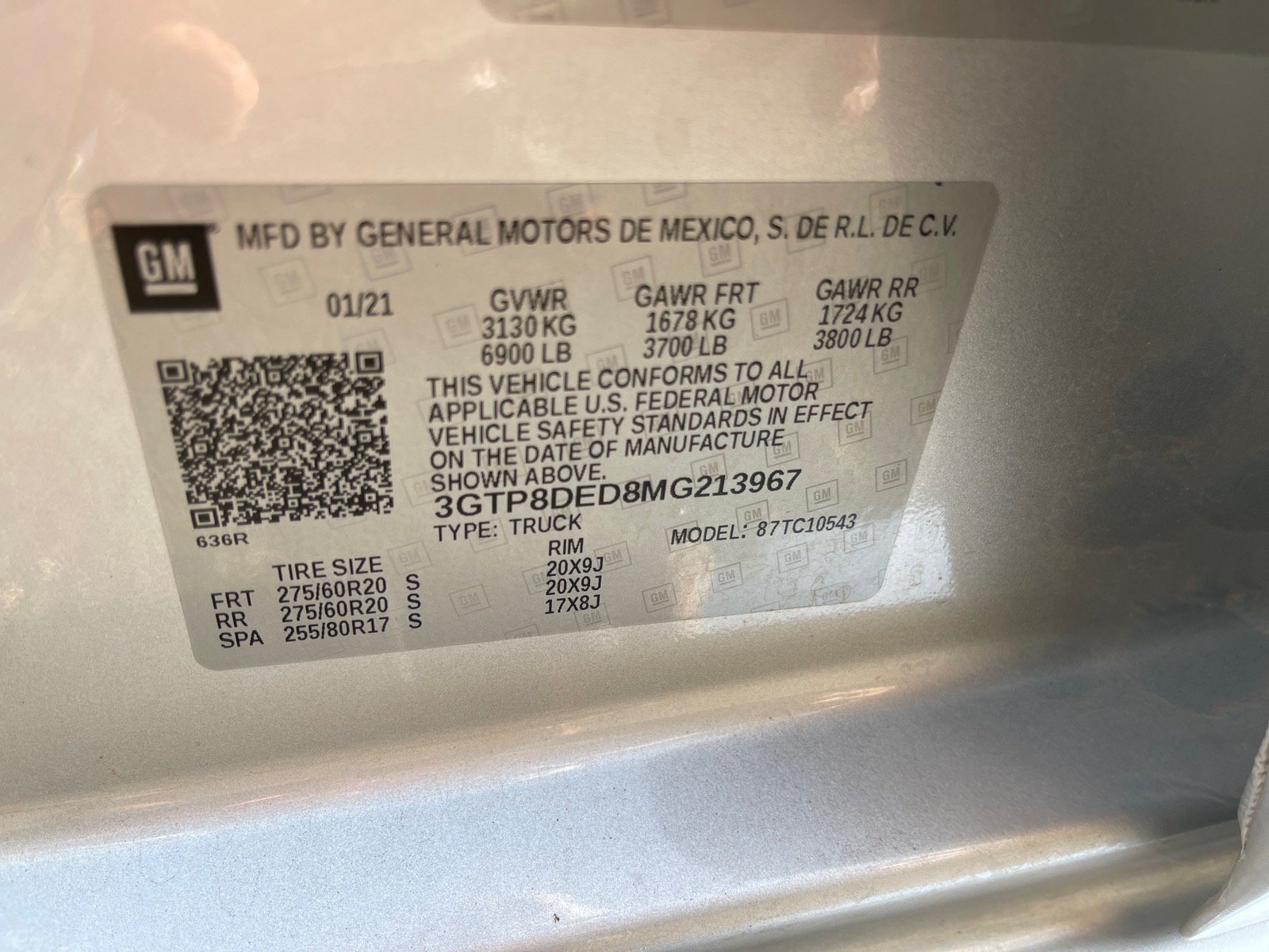 Used 2021 GMC Sierra 1500 SLT w/ SLT Premium Plus Package RWD image 11