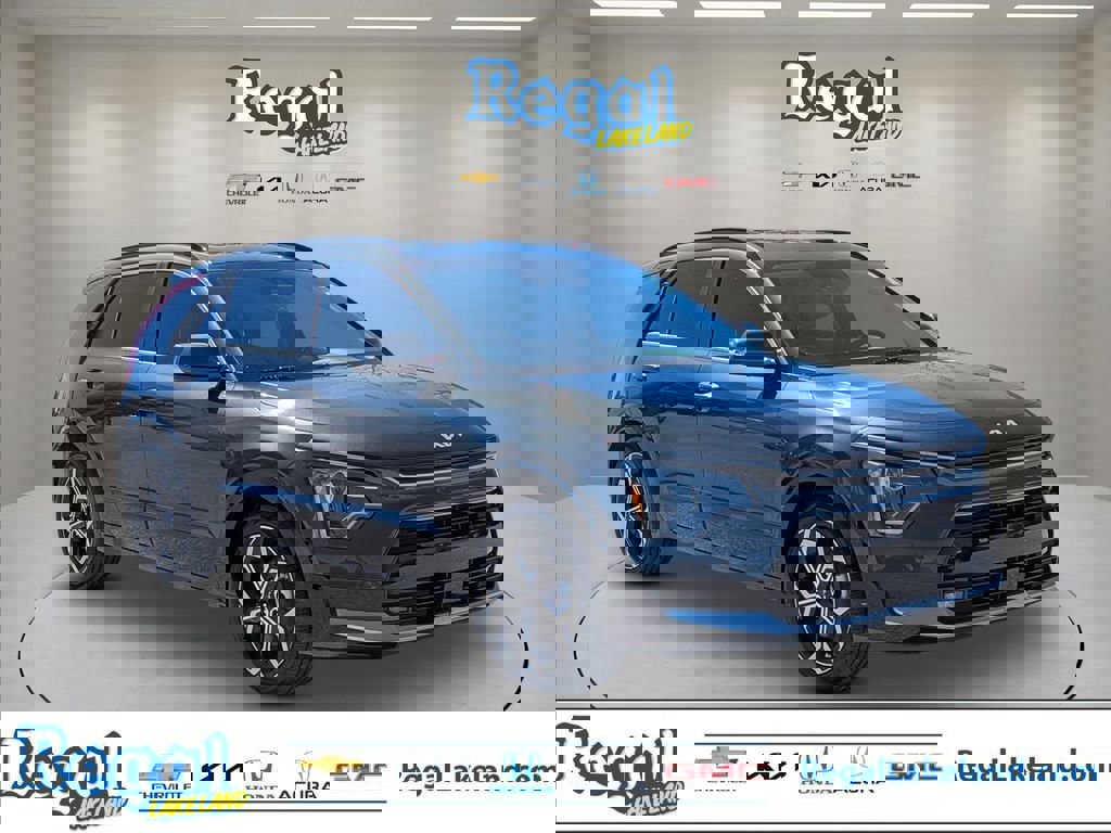 Used 2023 Kia Niro EX Touring