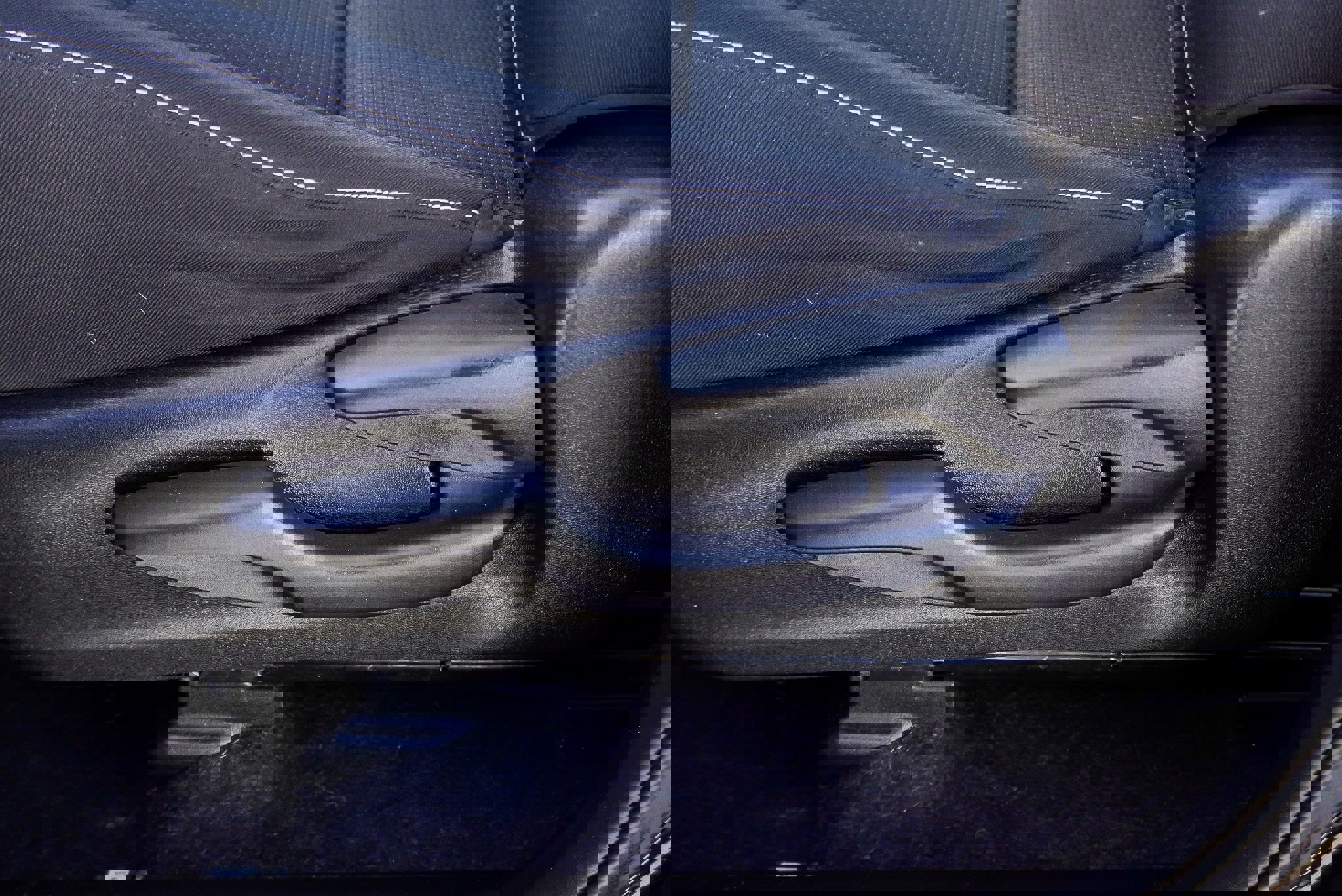 Used 2018 Toyota RAV4 XLE image 17