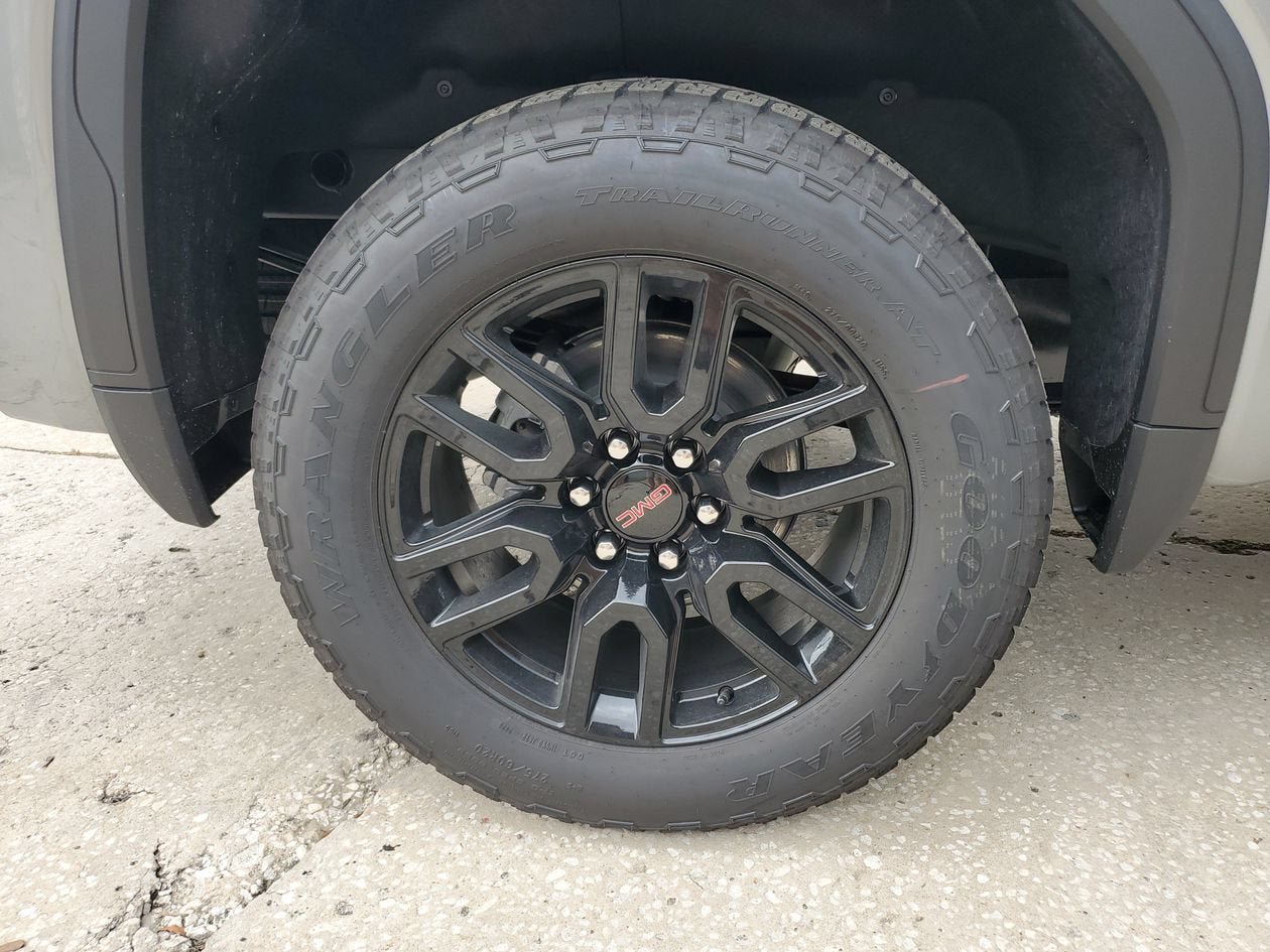 New 2026 GMC Sierra 1500 Elevation w/ X31 Off-Road Package AWD/4WD image 6