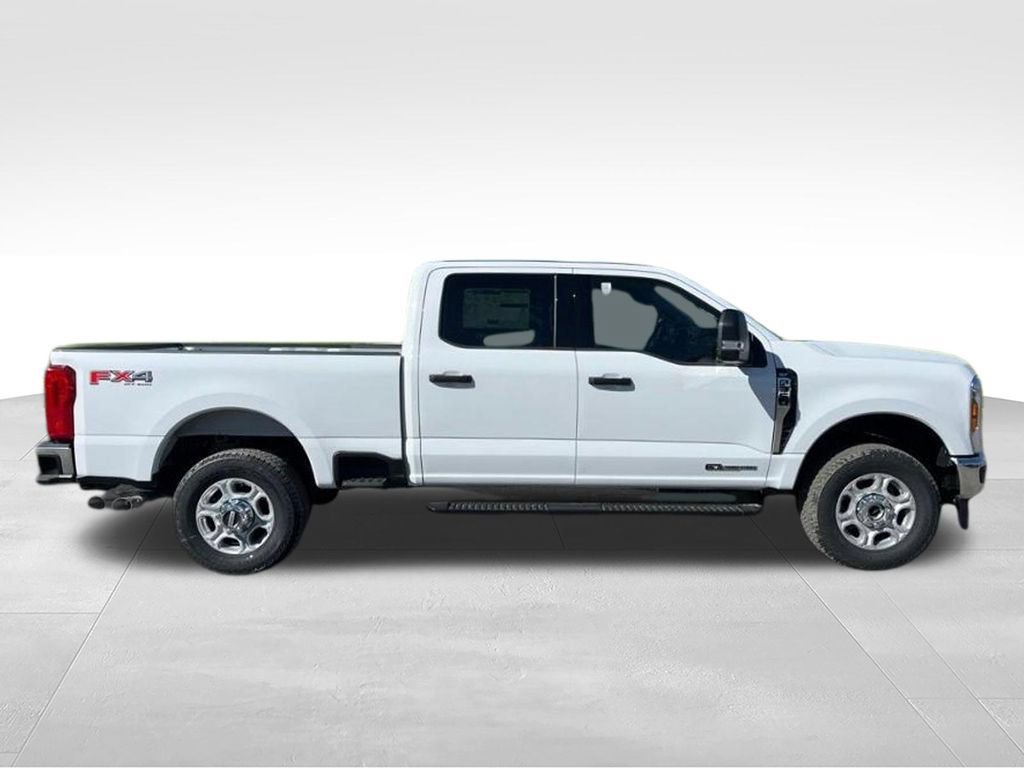 Used 2026 Ford F350 XLT w/ FX4 Off-Road Package AWD/4WD image 3