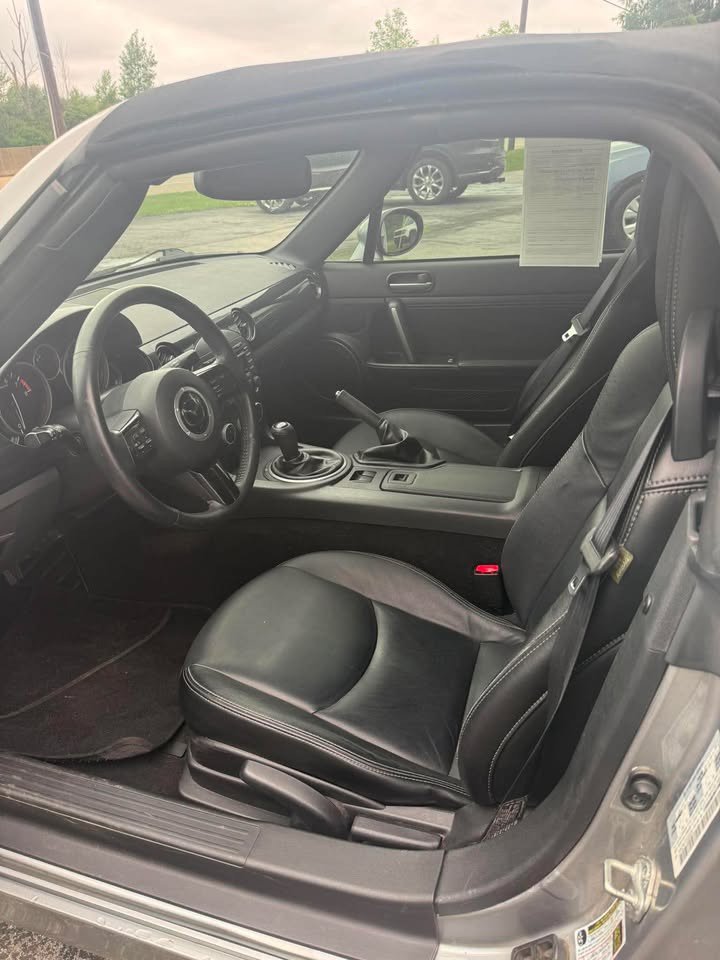 Used 2013 MAZDA MX-5 Miata Grand Touring RWD image 11