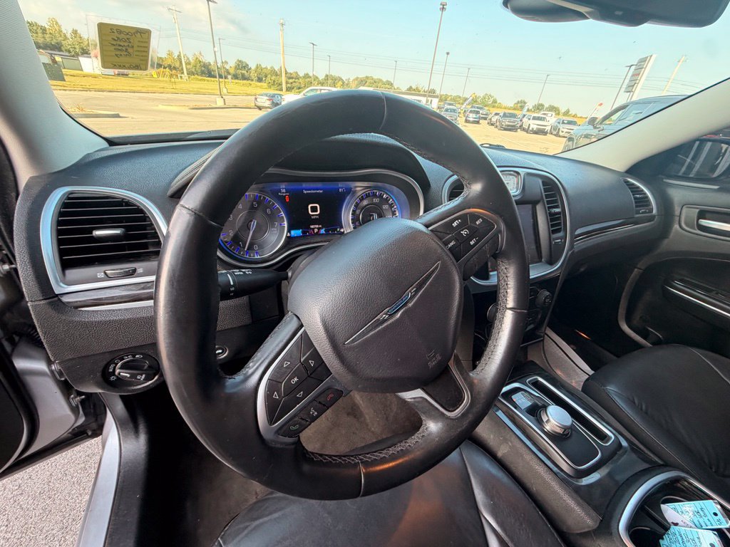 Used 2016 Chrysler 300 Limited w/ Driver Convenience Group AWD/4WD image 18