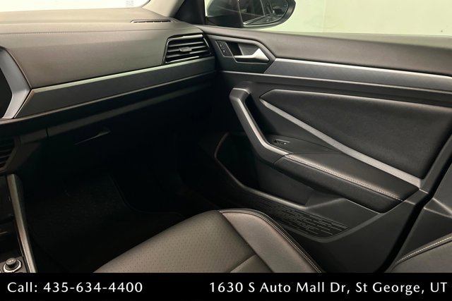 Used 2022 Volkswagen Jetta SE image 10