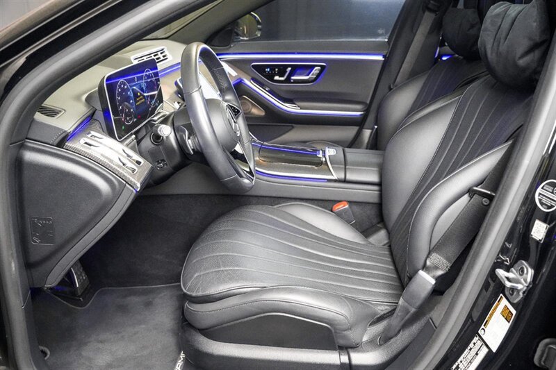 Used 2022 Mercedes-Benz S 500 4MATIC w/ AMG Line Package image 2