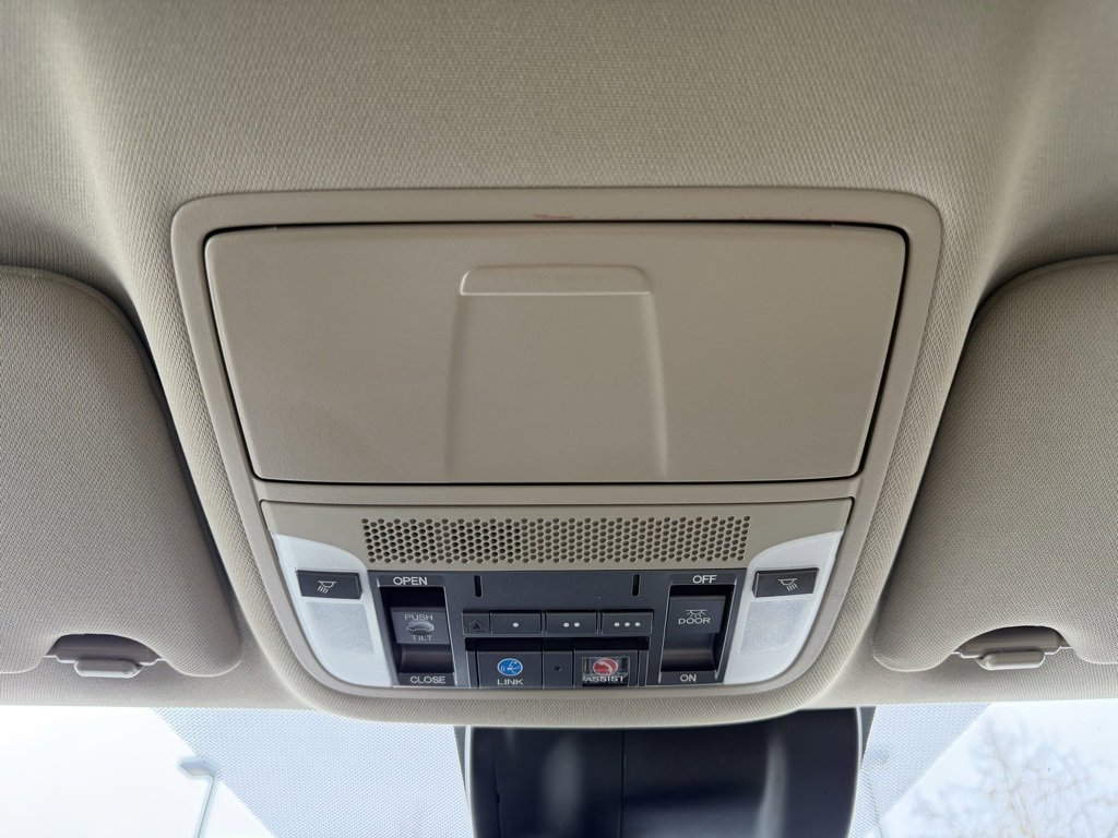 Used 2020 Acura MDX SH-AWD w/ Technology Package image 29