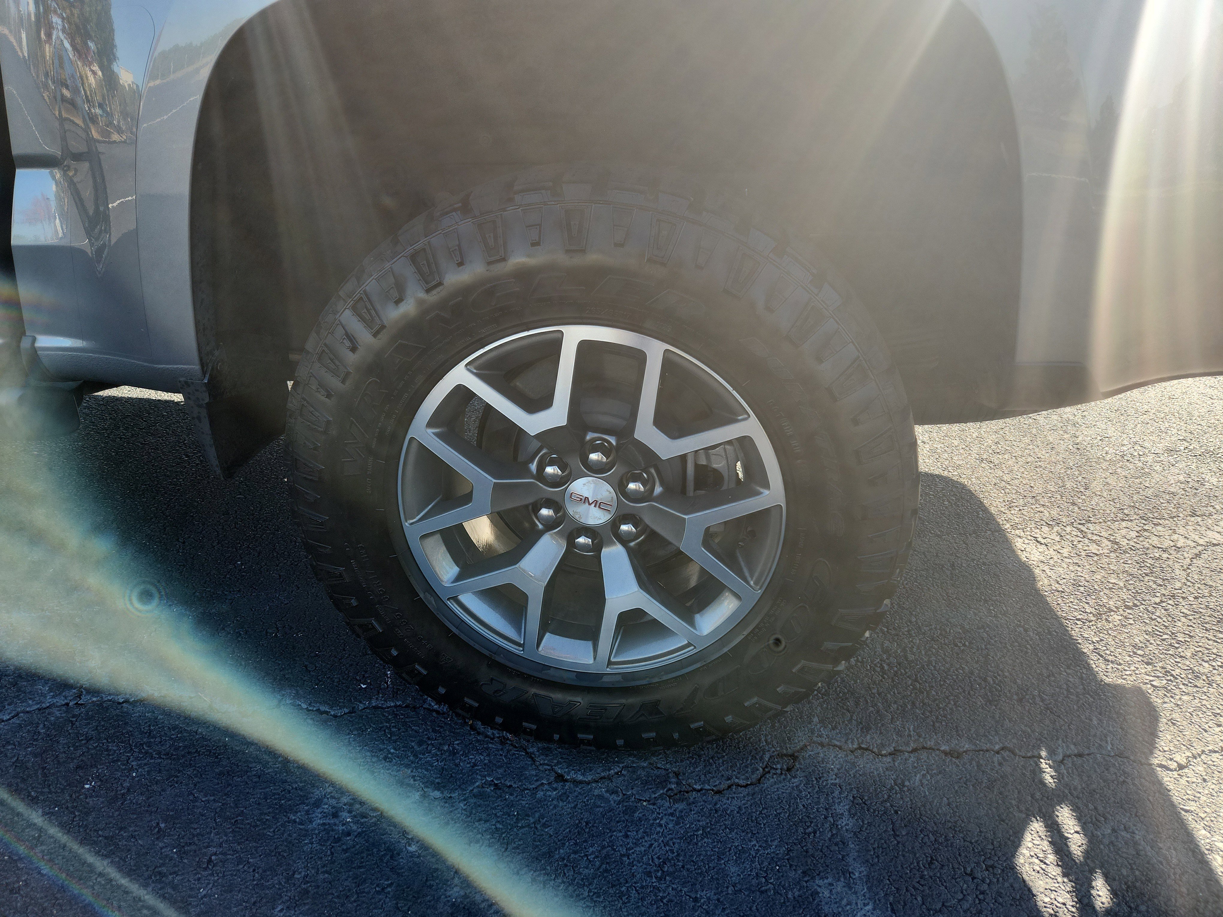 Used 2022 GMC Canyon AT4 image 34