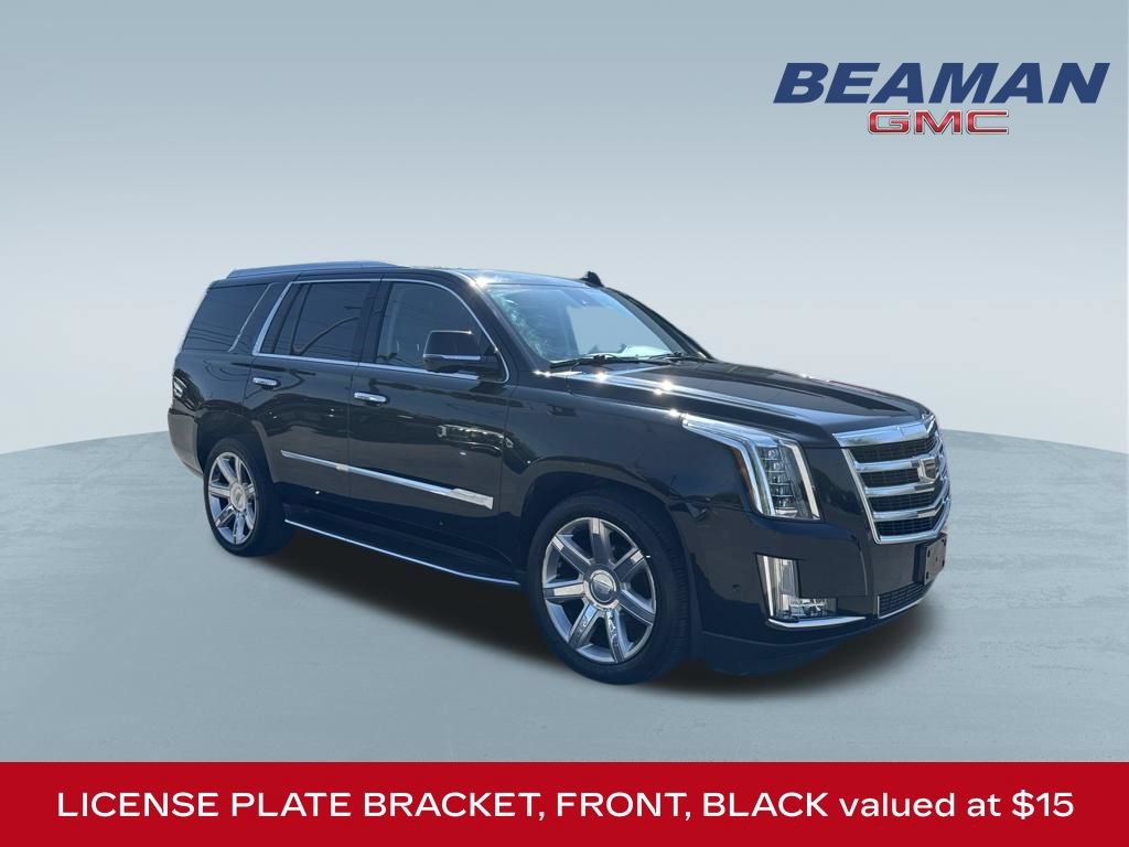 Used 2020 Cadillac Escalade Luxury RWD image 1