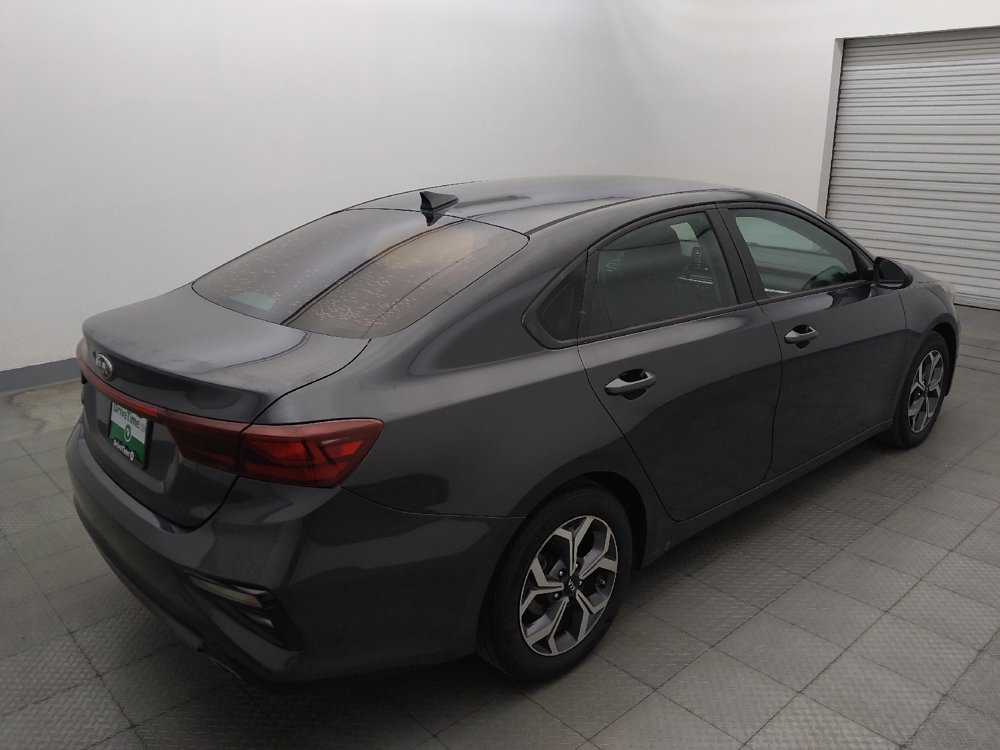 Used 2021 Kia Forte LXS FWD image 9