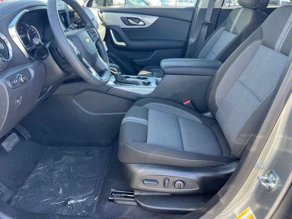 New 2026 Chevrolet Blazer LT w/ Midnight/Sport Edition image 15