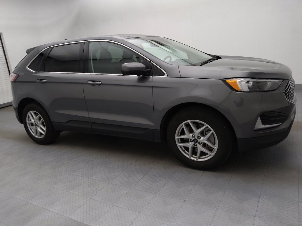 Used 2024 Ford Edge SEL image 11