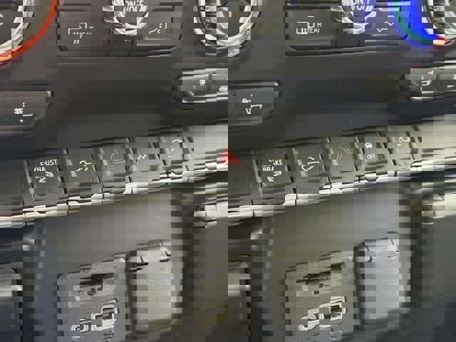 Used 2022 GMC Sierra 2500 SLE w/ SLE Value Package; image 27