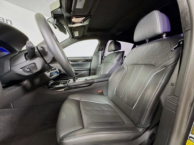 Used 2022 BMW ALPINA B7 xDrive ALPINA B7 xDrive w/ Luxury Rear Seating Package image 22