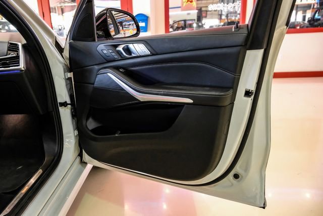 Used 2022 BMW X7 xDrive40i w/ Executive Package image 38