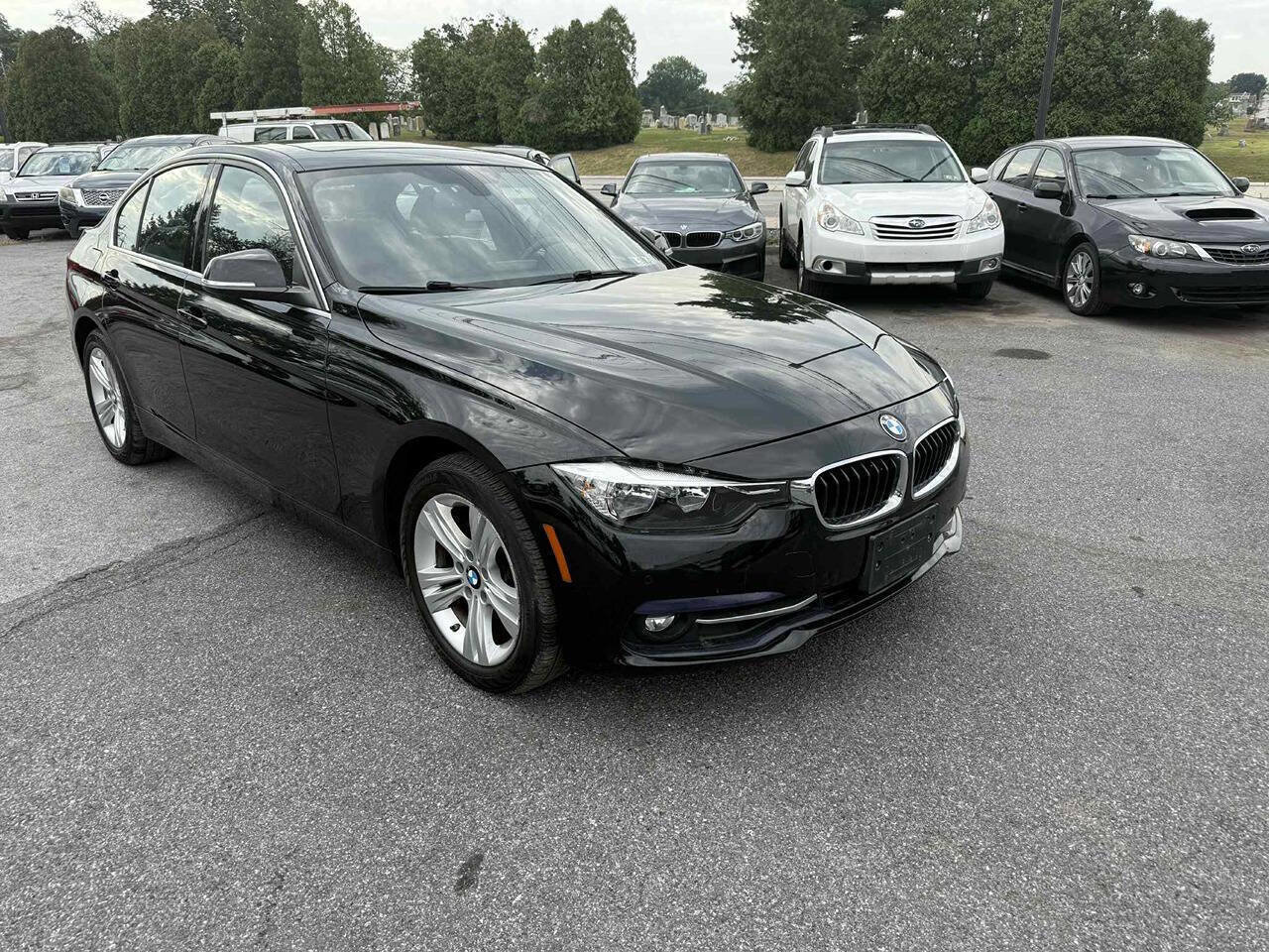Used 2017 BMW 330i xDrive Sedan image 3