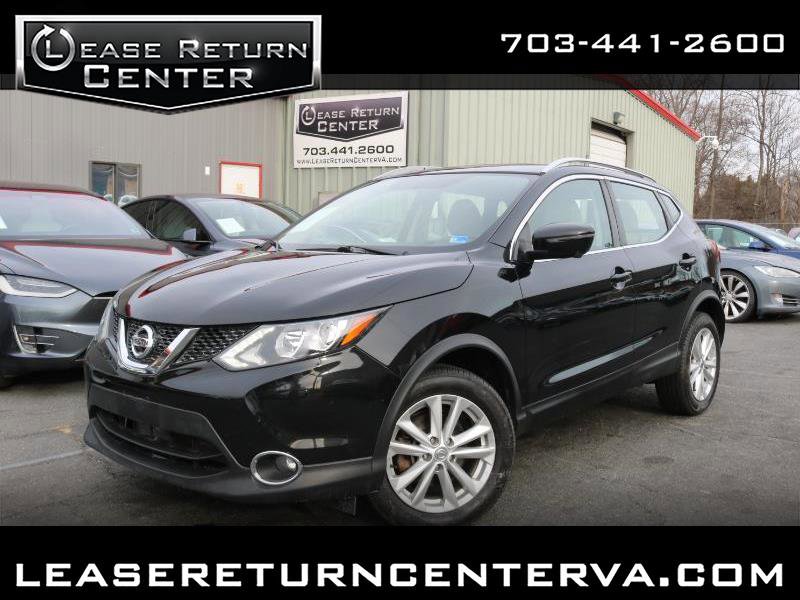 Used 2017 Nissan Rogue Sport SV w/ SV Premium Package image 1
